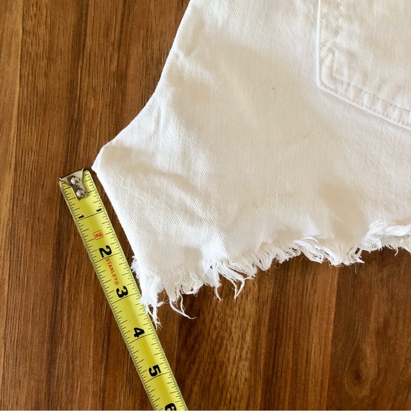 7 For All Man Kind White Denim Shorts - Size 29 - Picture 9 of 15